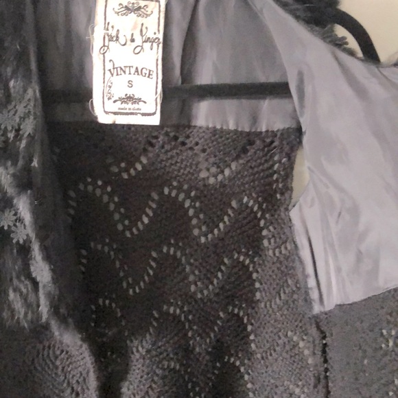 Jack and Jinger black fur sweater vest Sz S - Picture 4 of 7